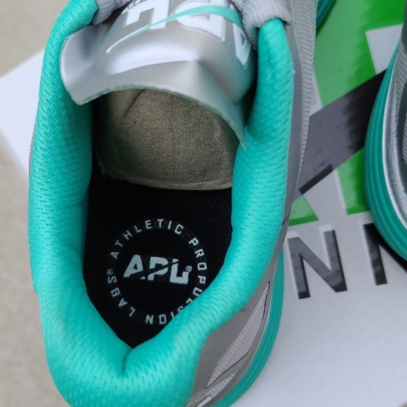 air 270 off white price